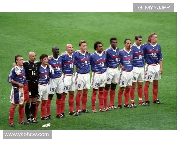 古法足球明星背后的传奇故事与他们的辉煌成就揭秘