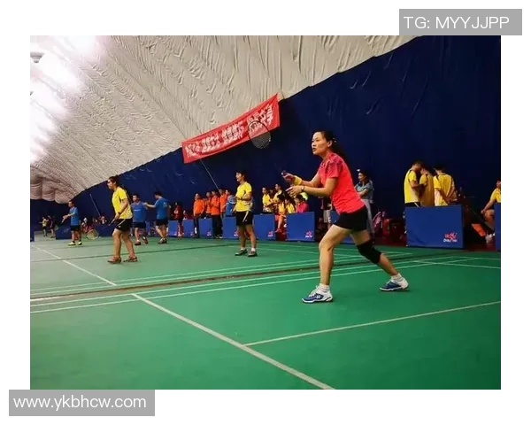 广州羽毛球队以73分稳居大师赛积分榜首位展现强劲实力